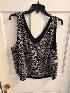 1. State Black and White Floral V-Neck Camisole